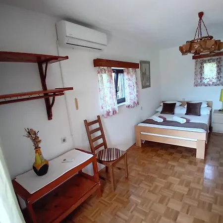Loris Apartament Novi Vinodolski